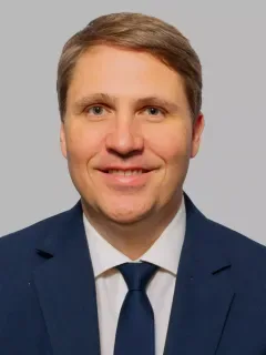 Buster Faulkner headshot