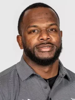 DJ Hazelray headshot