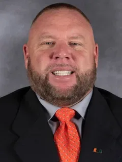 Stephen Field headshot