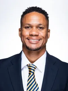 Colin Lockett headshot