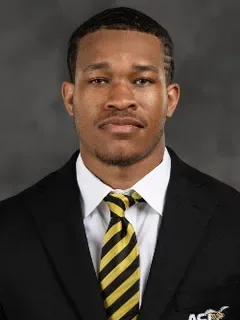 Zachary Beckton headshot