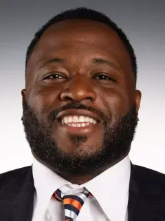 Dre Kates headshot