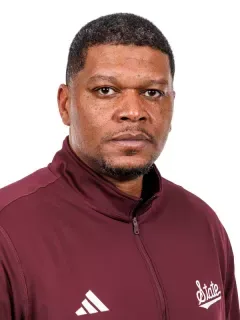 Jarwarski Beckum headshot